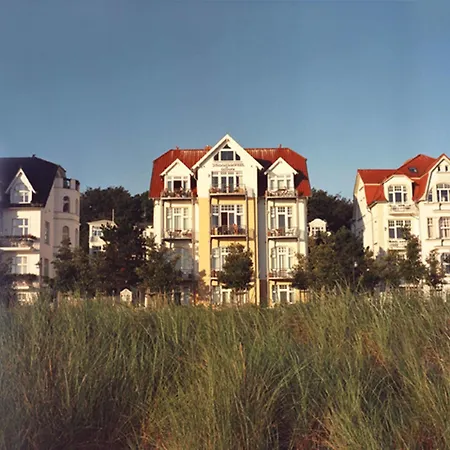 Strandhotel Moewe Hotel 3*